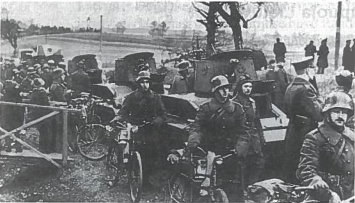Lietuvos kariuomenė žygiuoja į Vilnių. 1939 m. spalio mėn.