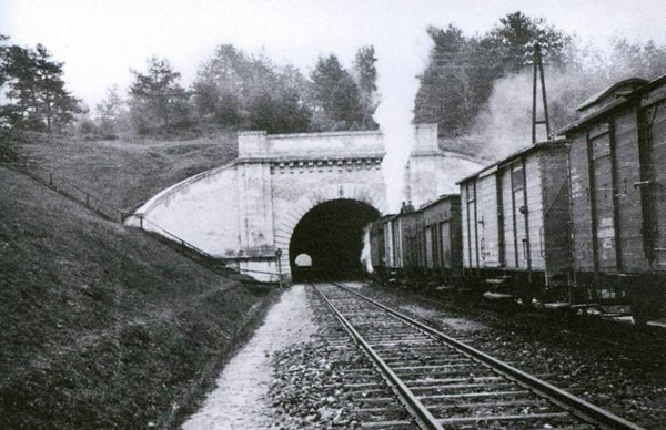Aukštųjų Panerių geležinkelio tunelis